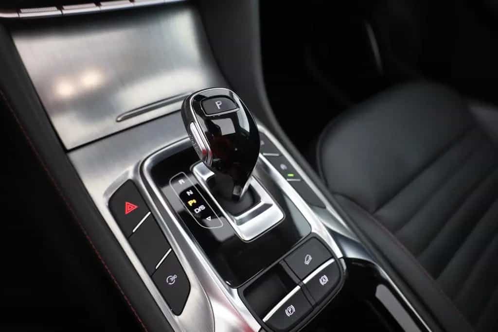 MG HS 1.5 T-GDI Luxury Aut. LED ACC Navi 360° Pano 03/2024-photo-12