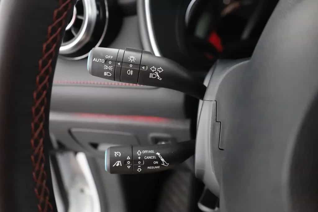 MG HS 1.5 T-GDI Luxury Aut. LED ACC Navi 360° Pano 03/2024-photo-16