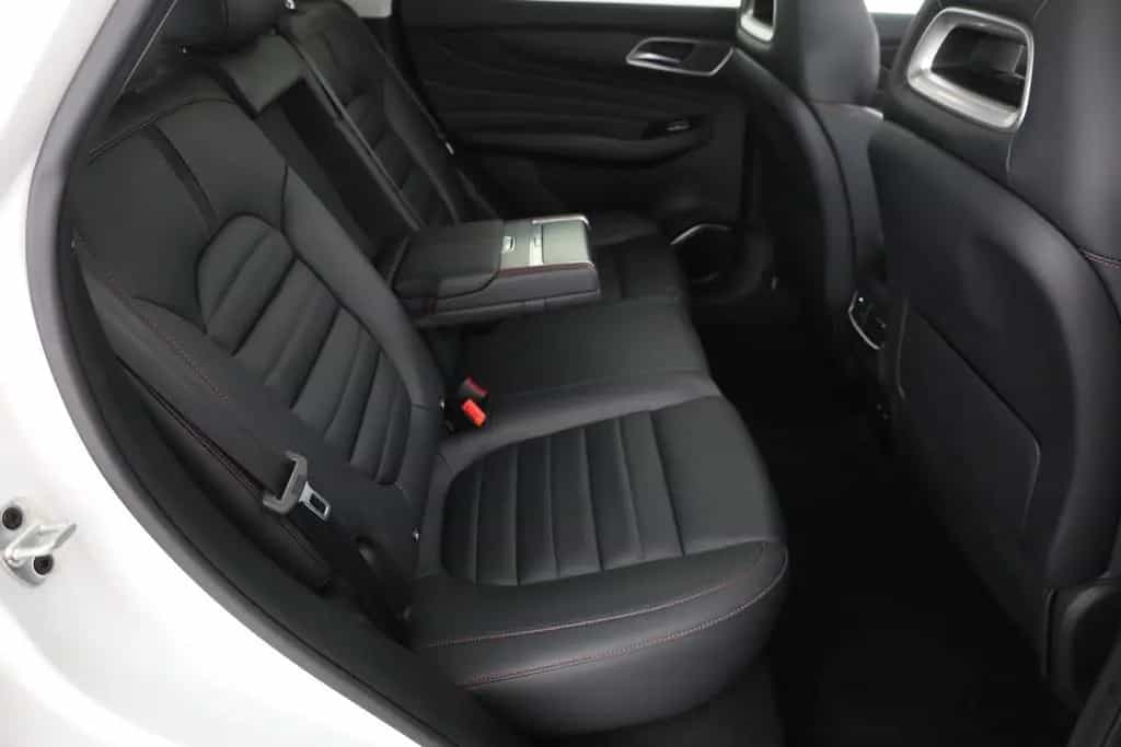 MG HS 1.5 T-GDI Luxury Aut. LED ACC Navi 360° Pano 03/2024-photo-21