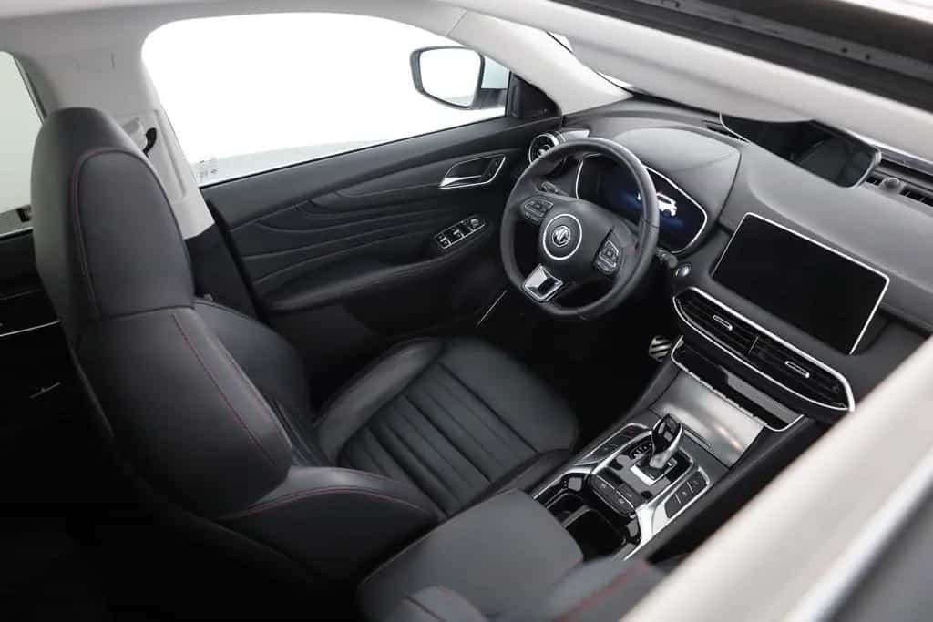 MG HS 1.5 T-GDI Luxury Aut. LED ACC Navi 360° Pano 03/2024-photo-25