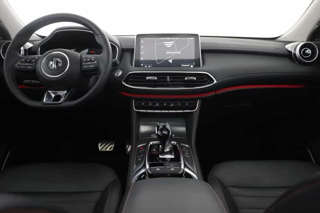 MG HS 1.5 T-GDI Luxury Aut. LED ACC Navi 360° Pano 03/2024-photo-8