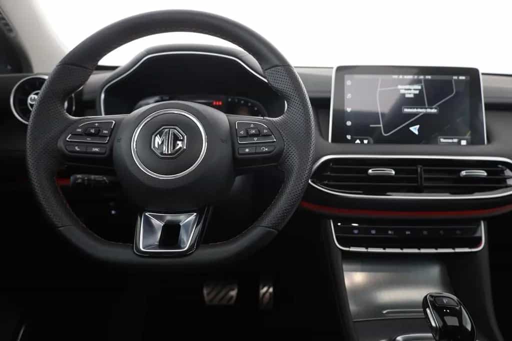 MG HS 1.5 T-GDI Luxury Aut. LED ACC Navi 360° Pano 03/2024-photo-9