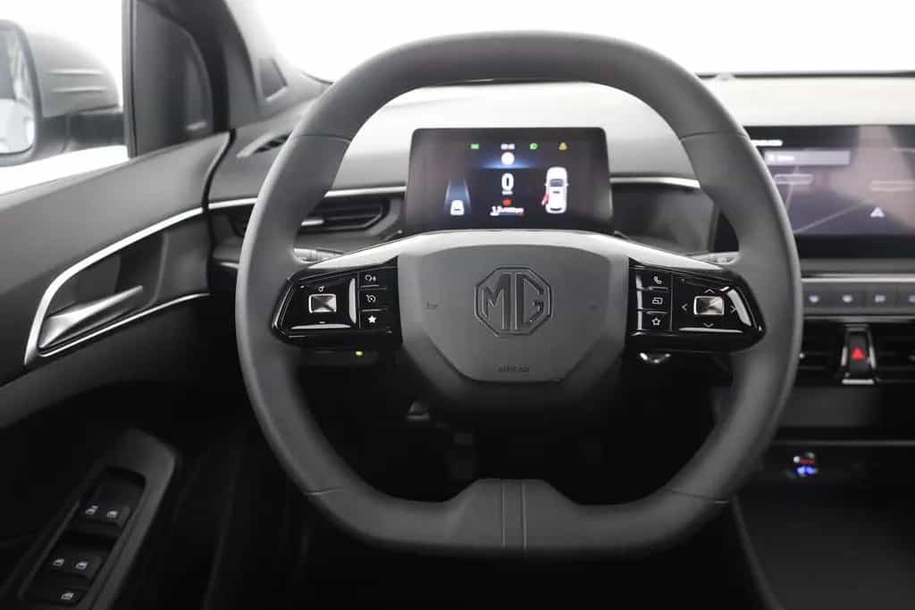 MG MG3 1.5 Comfort LED Navi Kamera 01/2026-photo-14