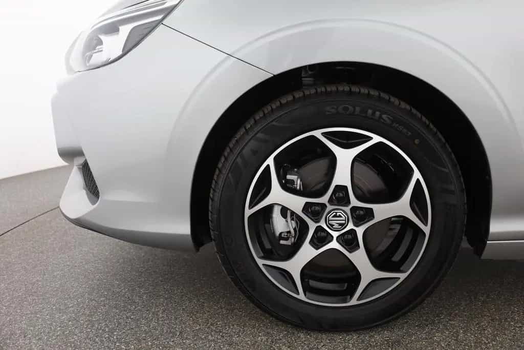 MG MG3 1.5 Comfort LED Navi Kamera 01/2026-photo-29