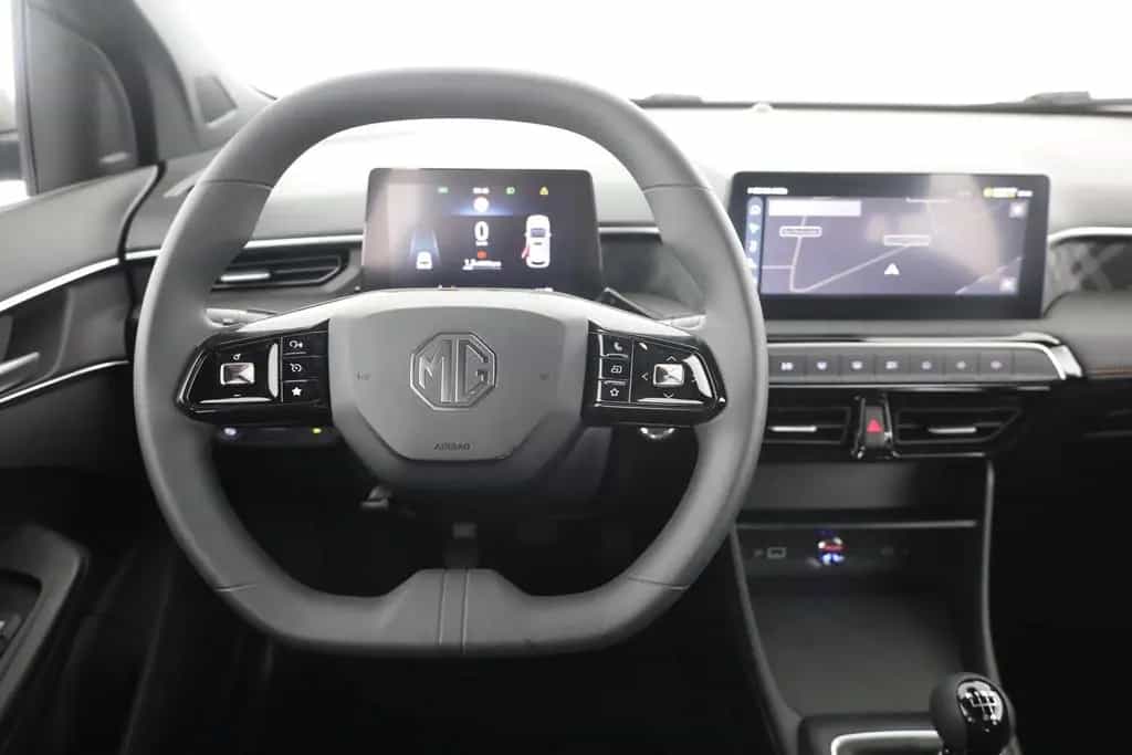 MG MG3 1.5 Comfort LED Navi Kamera 01/2026-photo-9