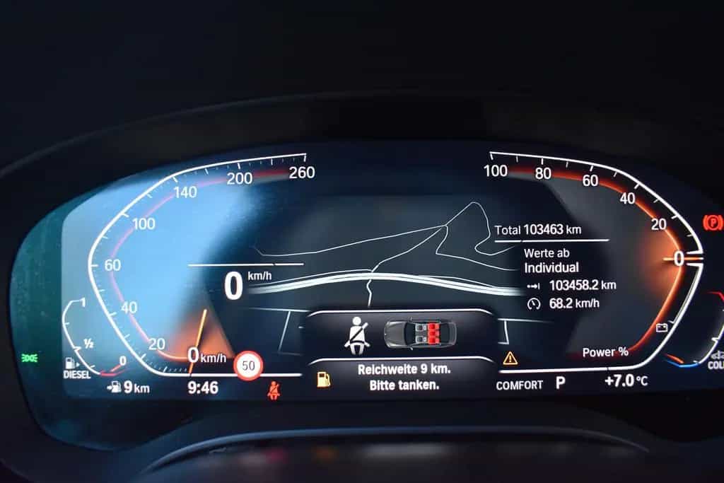 BMW 5 Series 530d xDrive Touring HiFi DAB WLAN ACC + Stop&Go 02/2023-photo-14