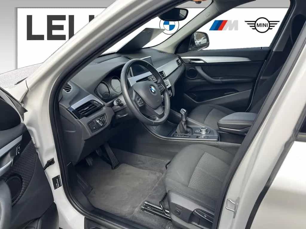 BMW X1 sDrive18d Advantage DAB Navi Tempomat AHK 12/2021-photo-12