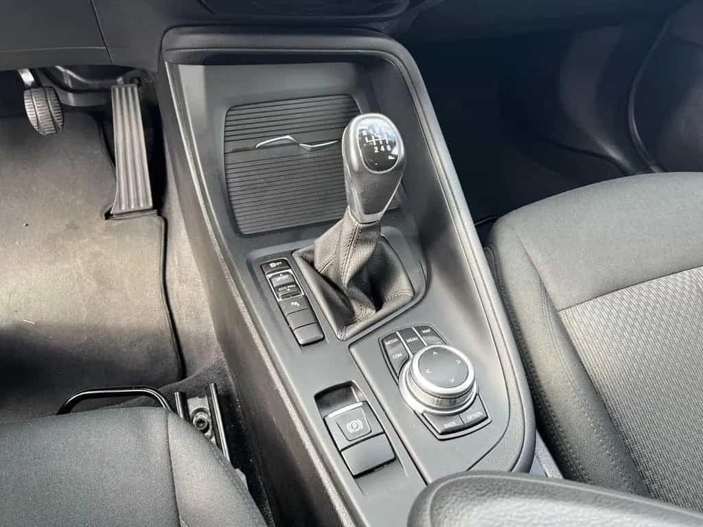 BMW X1 sDrive18d Advantage DAB Navi Tempomat AHK 12/2021-photo-13