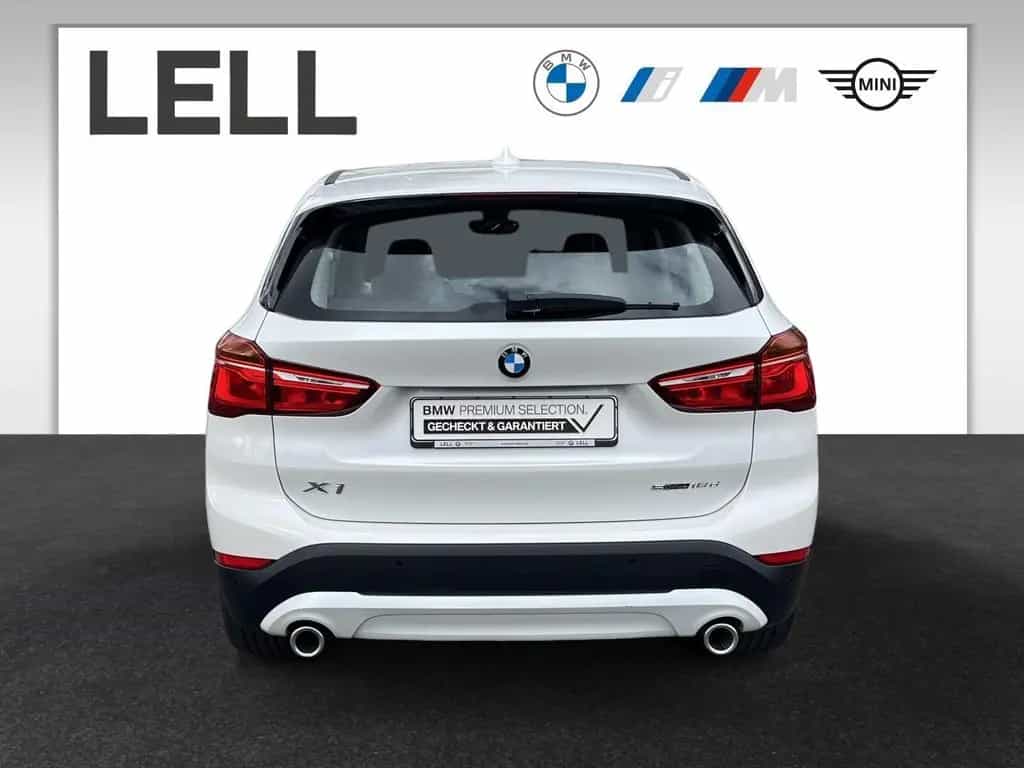 BMW X1 sDrive18d Advantage DAB Navi Tempomat AHK 12/2021-photo-2