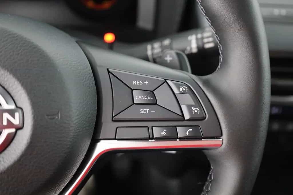 Nissan Juke 1.0 DIG-T N-Connecta Aut. LED Navi Kamera 01/2026-photo-15