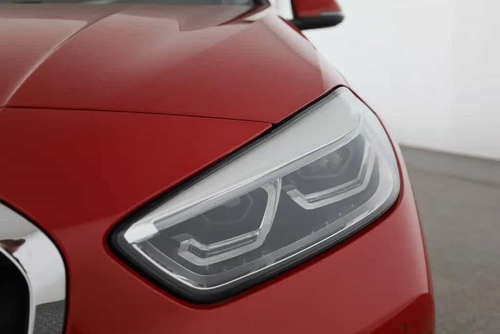 BMW 1 Series 118i Advantage LED Navi Sitzheizung Tempomat PDC 11/2020-photo-26