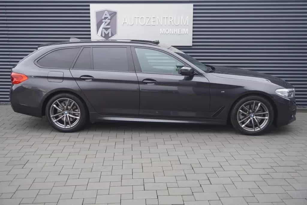 BMW 520 d TOURING|M-SPORTPAKET|VIRTUAL|PANORAMA|NAVI 07/2019-photo-4