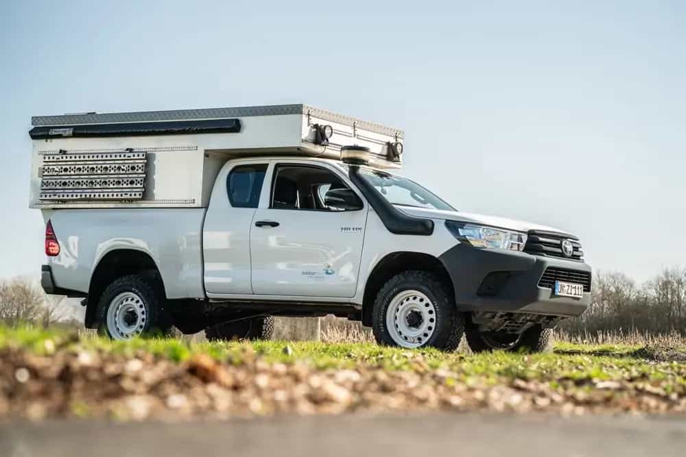 Toyota Hilux Camper mit Expeditions Kabine 02/2020-photo-1