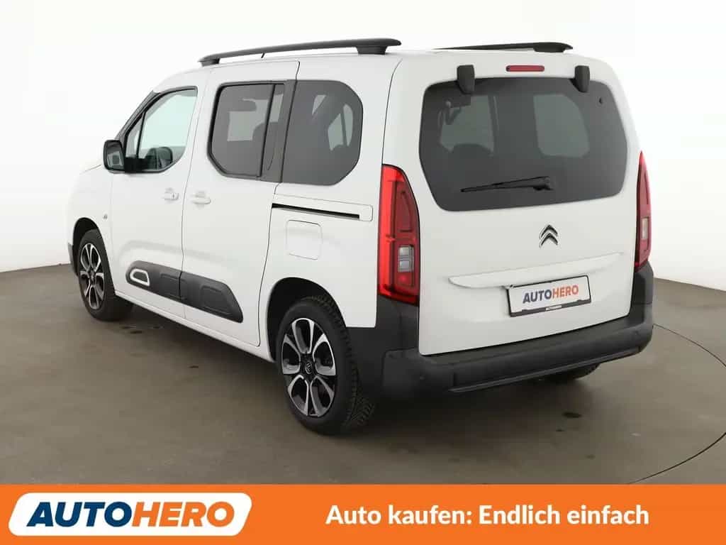 Citroën Berlingo 1.5 Blue-HDi Shine M*NAVI*CAM*SHZ*HUD* 01/2019-photo-3