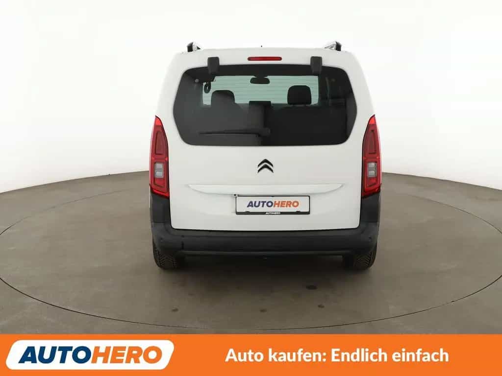 Citroën Berlingo 1.5 Blue-HDi Shine M*NAVI*CAM*SHZ*HUD* 01/2019-photo-4