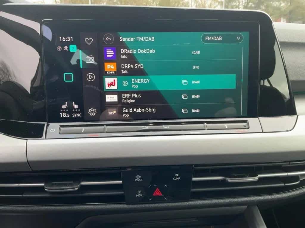 Volkswagen Golf VIII 1.5 eTSI Life ACC,AHK,AUTOM.,LED,Navi 04/2023-photo-10