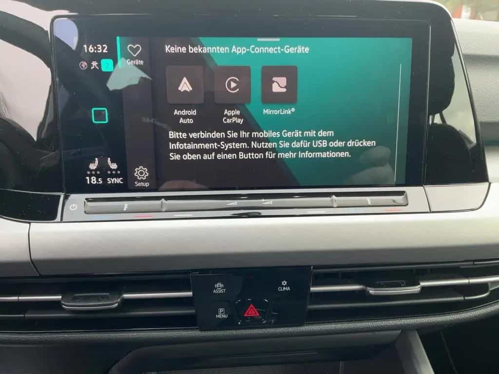 Volkswagen Golf VIII 1.5 eTSI Life ACC,AHK,AUTOM.,LED,Navi 04/2023-photo-12