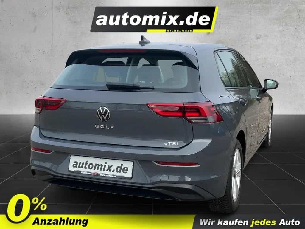 Volkswagen Golf VIII 1.5 eTSI Life ACC,AHK,AUTOM.,LED,Navi 04/2023-photo-3