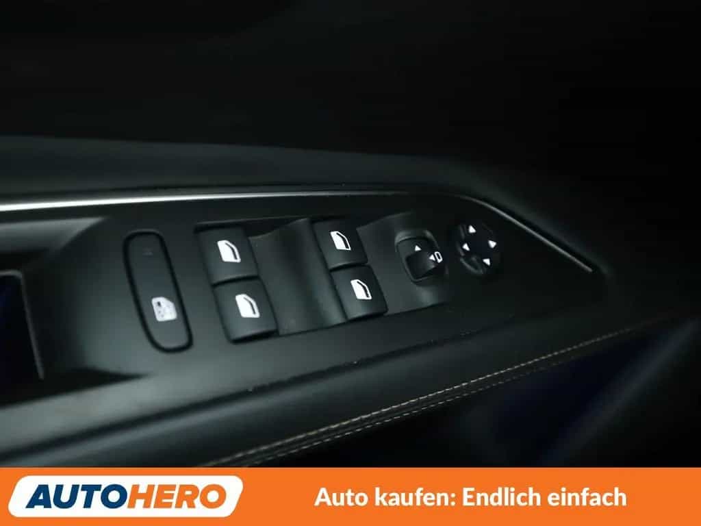 Peugeot 3008 1.6 THP Allure Aut.*NAVI*VC*LED*360* 12/2017-photo-24