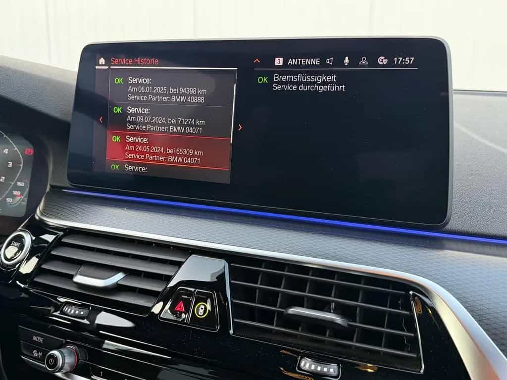 BMW 5 Series 520 M Sport/HUD/Standheizug/HarmanKardon° 02/2022-photo-20