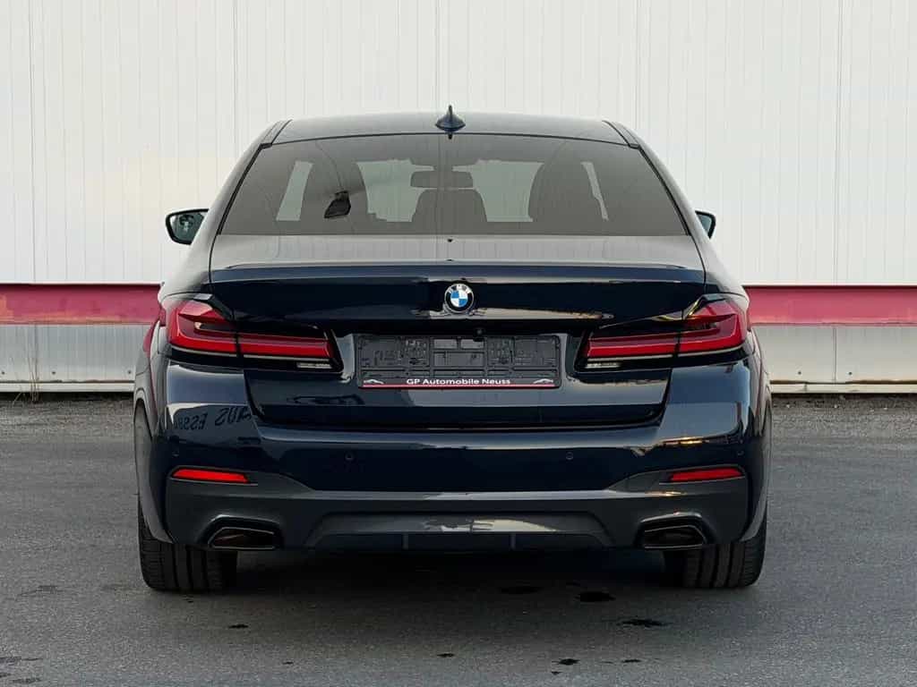 BMW 5 Series 520 M Sport/HUD/Standheizug/HarmanKardon° 02/2022-photo-4
