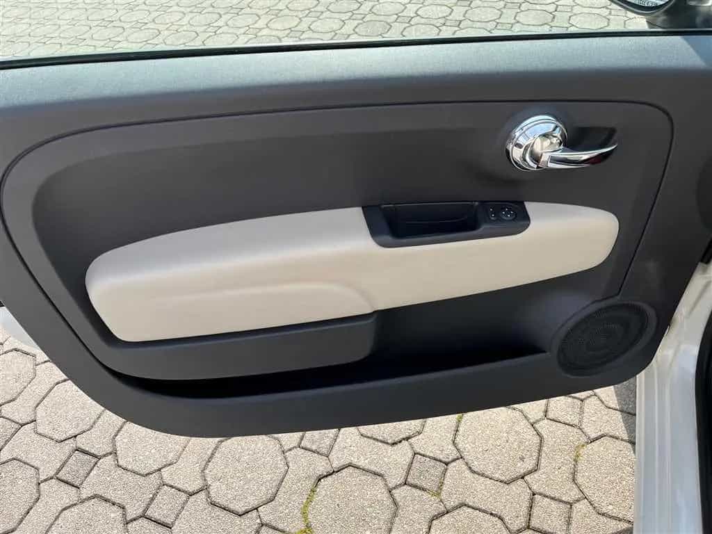 Fiat 500C 60 Jahre Edition mit PDC*Navi*Ledersitze 09/2017-photo-10