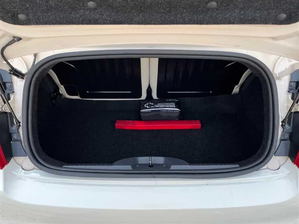 Fiat 500C 60 Jahre Edition mit PDC*Navi*Ledersitze 09/2017-photo-8