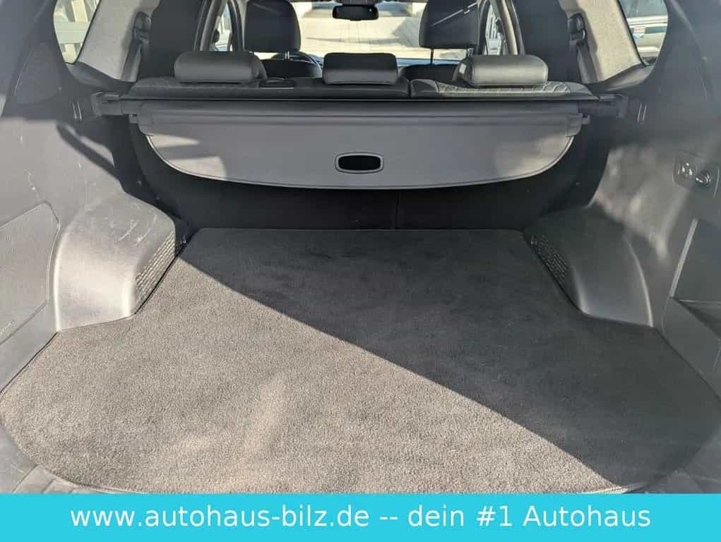 Hyundai SANTA FE Premium 4WD*LED*360*Leder*Navi* 04/2019-photo-18