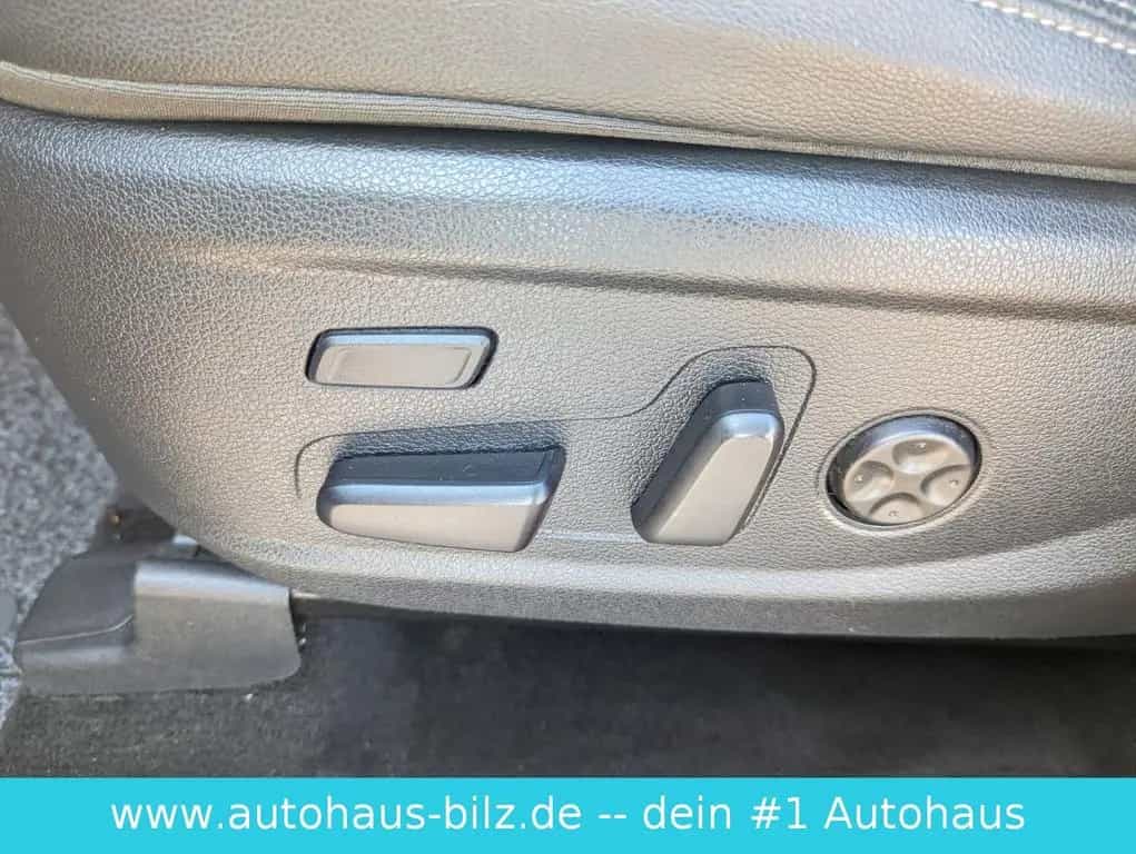 Hyundai SANTA FE Premium 4WD*LED*360*Leder*Navi* 04/2019-photo-24