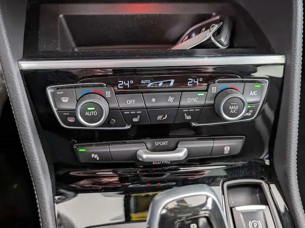 BMW 218 Gran Tourer 218i GT M Sport OPF AHK+LED+NAVI+PANO+SHZ+RFK+ 02/2021-photo-22