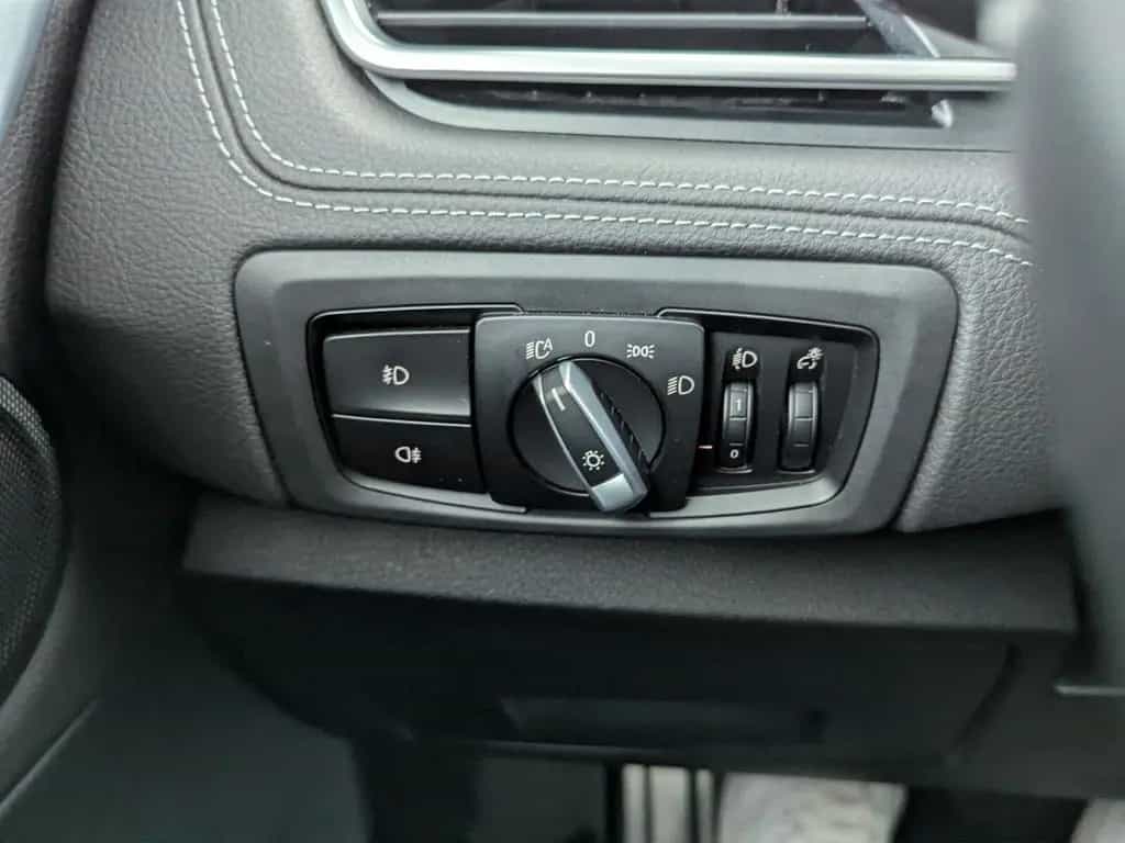 BMW 218 Gran Tourer 218i GT M Sport OPF AHK+LED+NAVI+PANO+SHZ+RFK+ 02/2021-photo-28