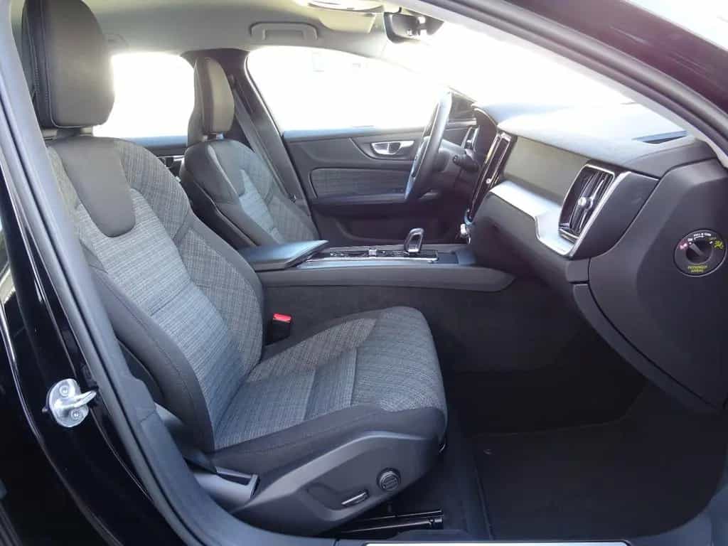 Volvo V60 Kombi Core 1.Hand Scheckheft 10/2022-photo-12