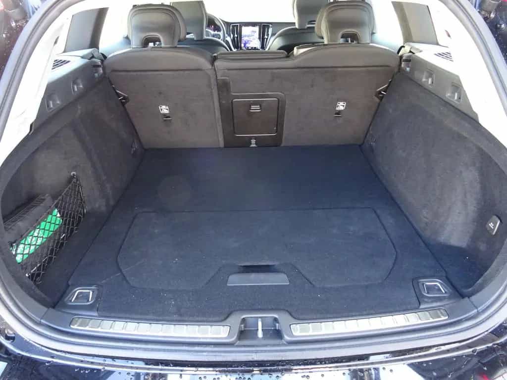 Volvo V60 Kombi Core 1.Hand Scheckheft 10/2022-photo-16