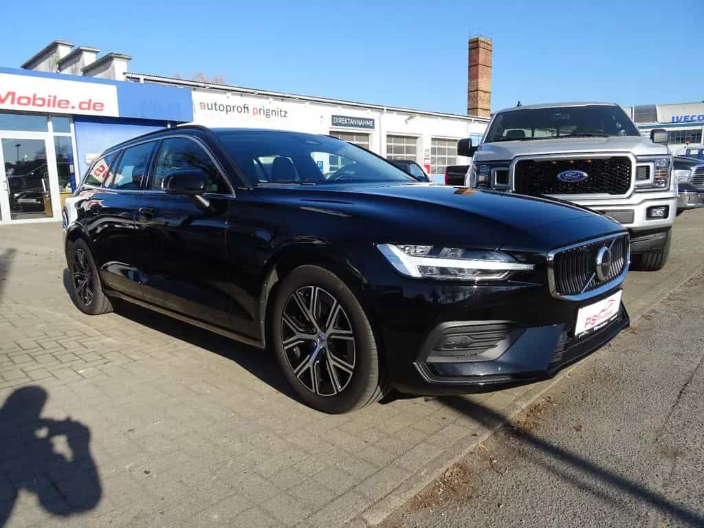 Volvo V60 Kombi Core 1.Hand Scheckheft 10/2022-photo-2