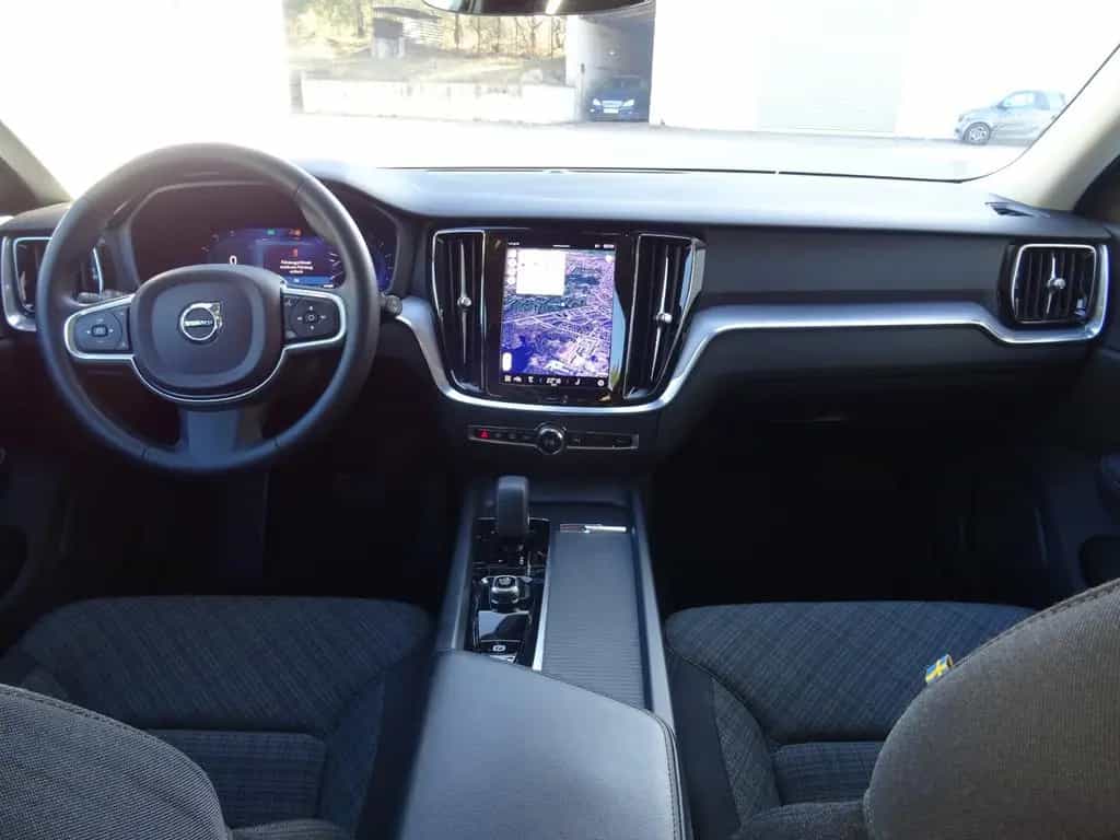 Volvo V60 Kombi Core 1.Hand Scheckheft 10/2022-photo-9