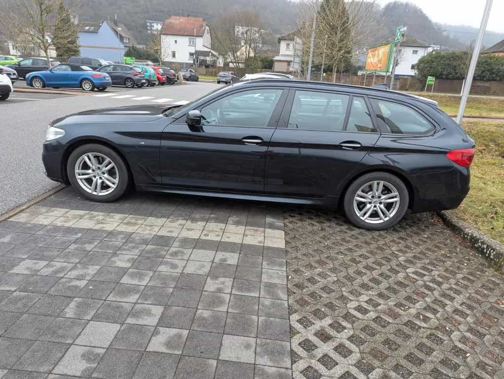 BMW 5 Series 520d X drive Touring M Ausstattung 11/2017-photo-11