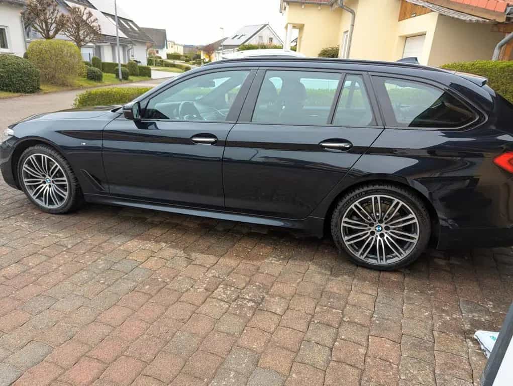 BMW 5 Series 520d X drive Touring M Ausstattung 11/2017-photo-12