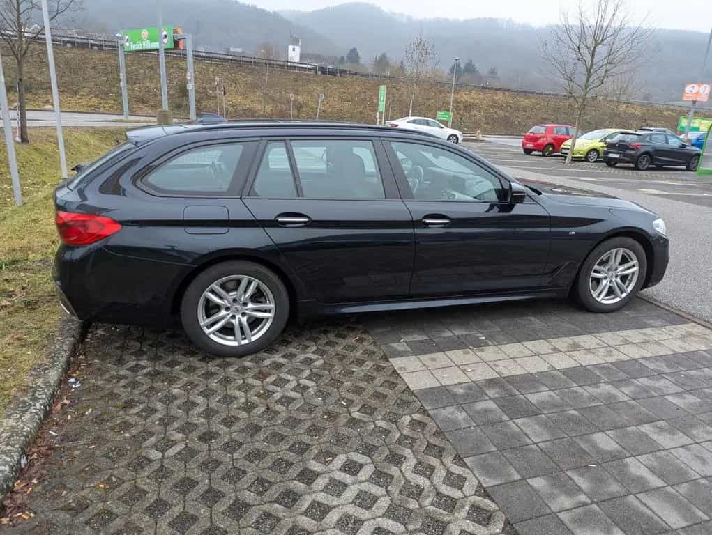 BMW 5 Series 520d X drive Touring M Ausstattung 11/2017-photo-7