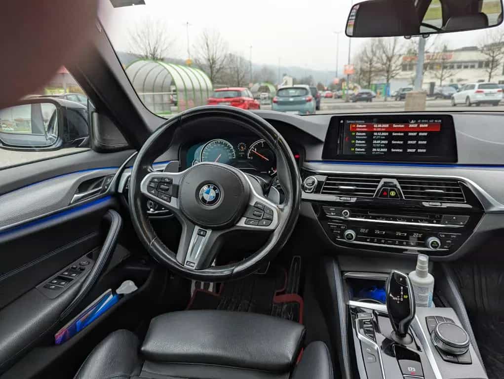 BMW 5 Series 520d X drive Touring M Ausstattung 11/2017-photo-9