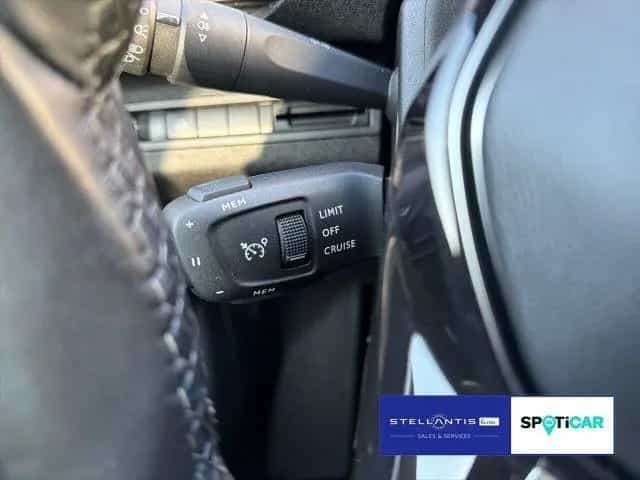 Peugeot 3008 1.2 PureTech 130 Allure P ack 12/2023-photo-19