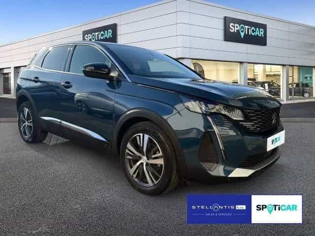 Peugeot 3008 1.2 PureTech 130 Allure P ack 12/2023-photo-4