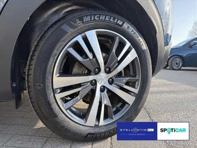 Peugeot 3008 1.2 PureTech 130 Allure P ack 12/2023-photo-6