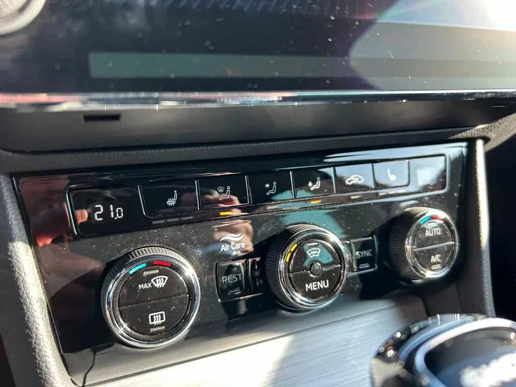 Skoda Superb Combi Ambition *NAVI*SHZ*AHK*Virtual* 12/2022-photo-12