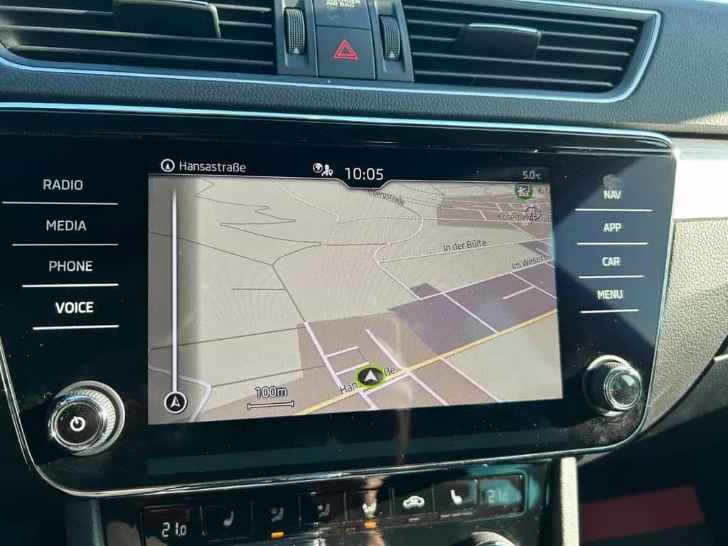 Skoda Superb Combi Ambition *NAVI*SHZ*AHK*Virtual* 12/2022-photo-13