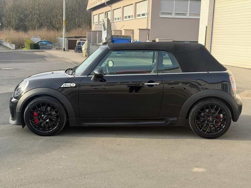 MINI Cabrio John Cooper Works 05/2013-photo-10