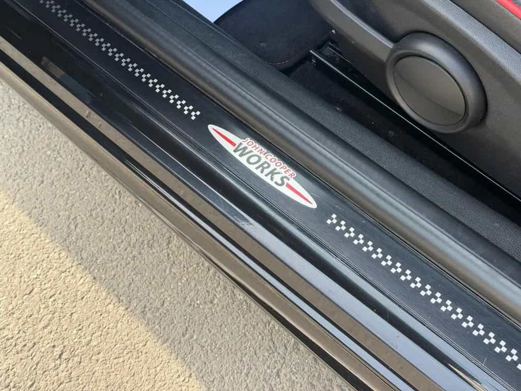 MINI Cabrio John Cooper Works 05/2013-photo-13