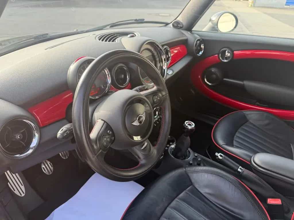 MINI Cabrio John Cooper Works 05/2013-photo-16
