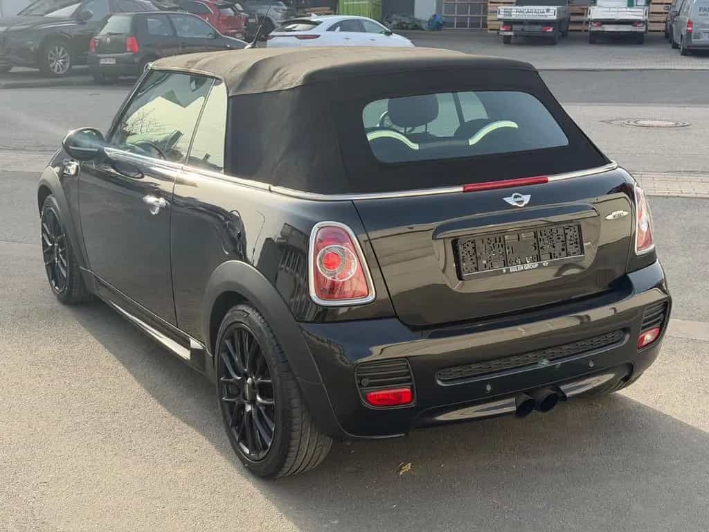 MINI Cabrio John Cooper Works 05/2013-photo-7