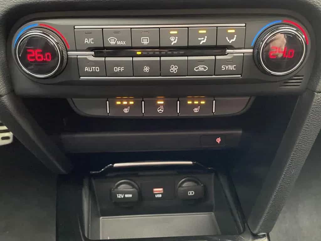 Kia cee'd / Ceed Ceed 1.6T-GDI GT 12/2021-photo-24