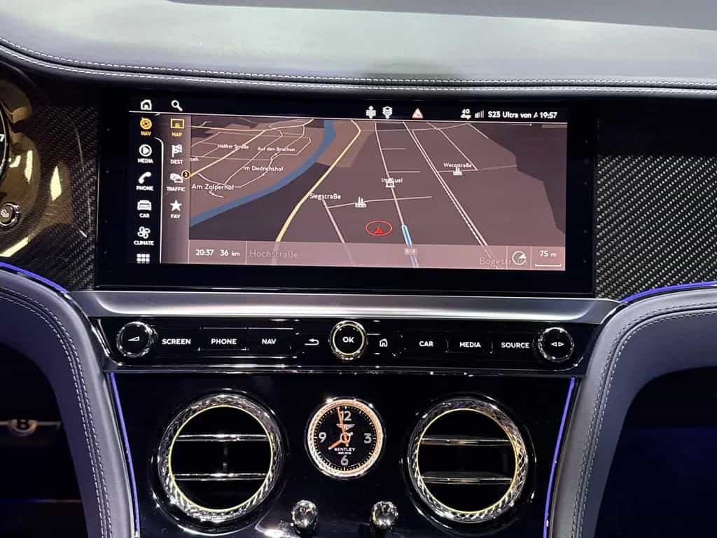 Bentley Continental GT V8 Convertible Mulliner Specific 12/2021-photo-17